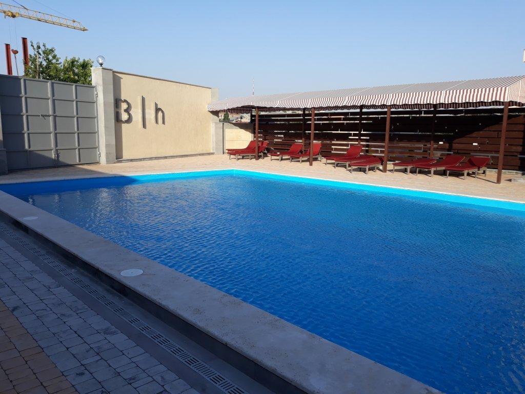 Bien Hotel Yerevan Bagian luar foto